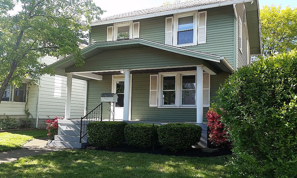 1st image of 754 Rotch Ave NE