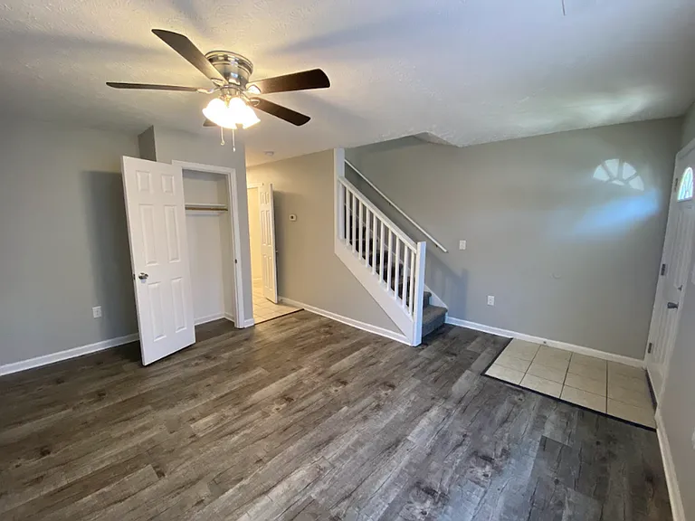 Valley View Townhomes — Photo 6