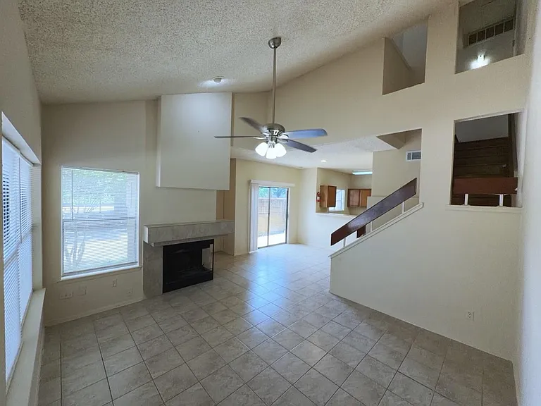 7900 Bissonnet St #D1 — Photo 5