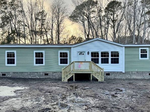 2392 Circle Dr SW, Supply, NC 28462