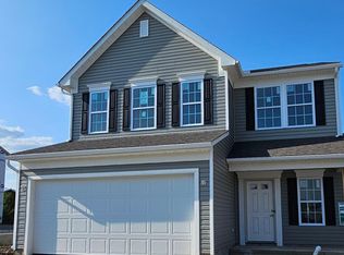 1670 Lewes Castle Dr, Grove City, OH 43123