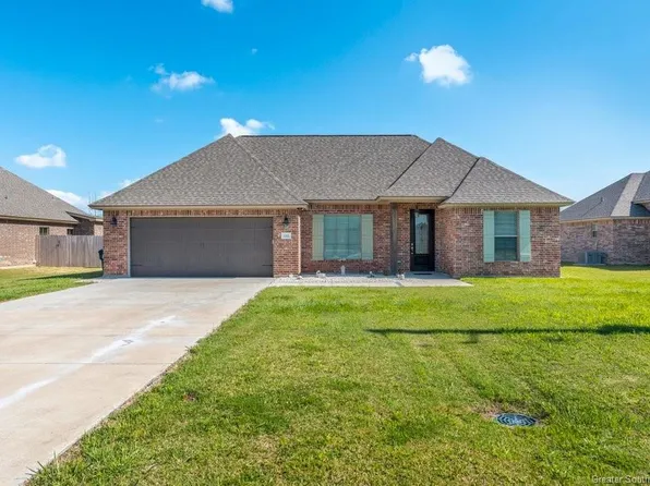 122 Hickory St, Iowa, LA 70647