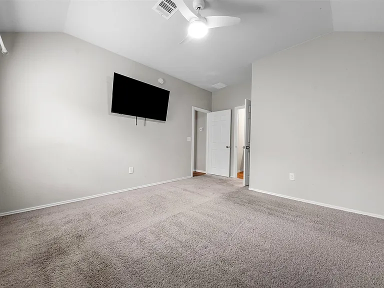 10061 Spring Creek Rd — Photo 13