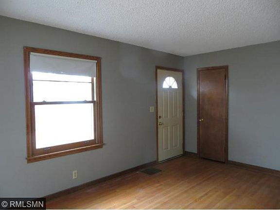 2nd image of 5821 44th Ave S