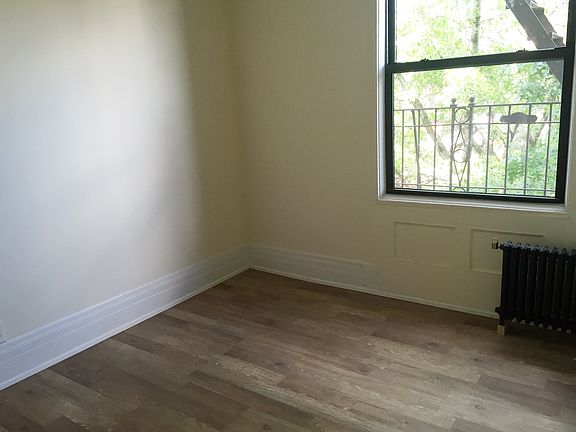 3rd image of 3115 38th St