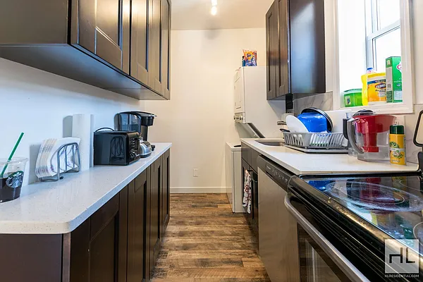 Rented by Highline Residential | media 35