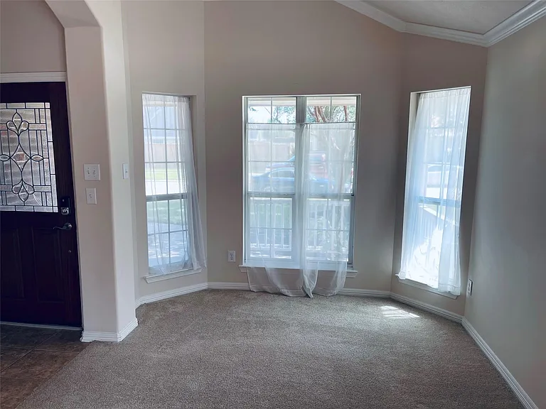 10723 Lake Riata Ln — Photo 6