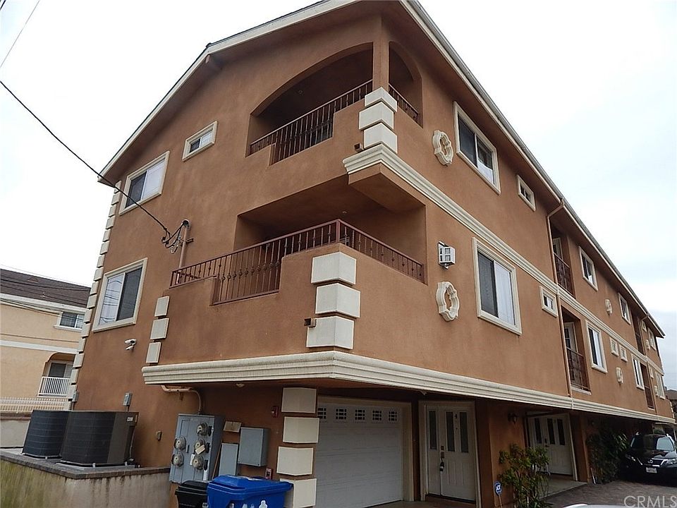1st image of 1559 W 207th St #4