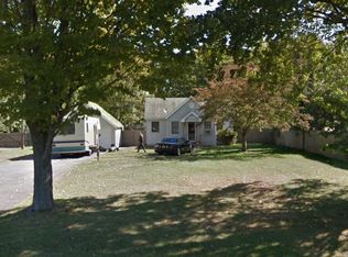 1071 Udall Rd, Bay Shore, NY 11706