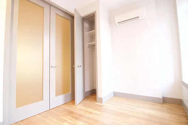 Rented by Nooklyn NYC LLC | media 48