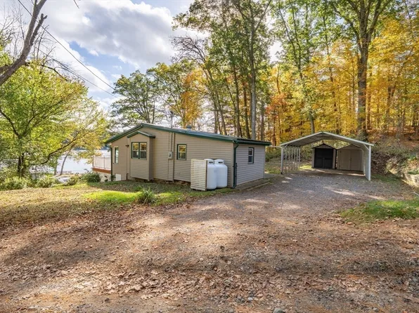 9 Chandler Rd, Holland, MA 01521
