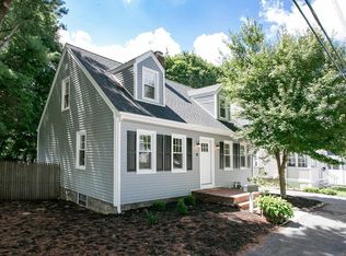 15 Robert St, Dartmouth, MA 02747