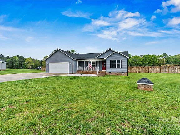 2nd image of 3659 Kimber Ln