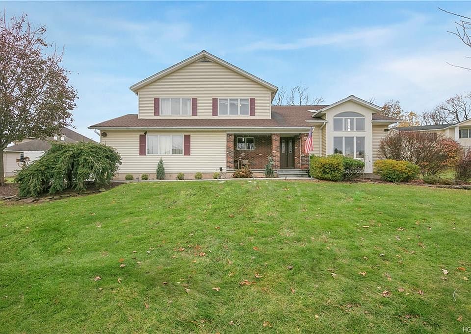 1st image of 7 Carlton Ct