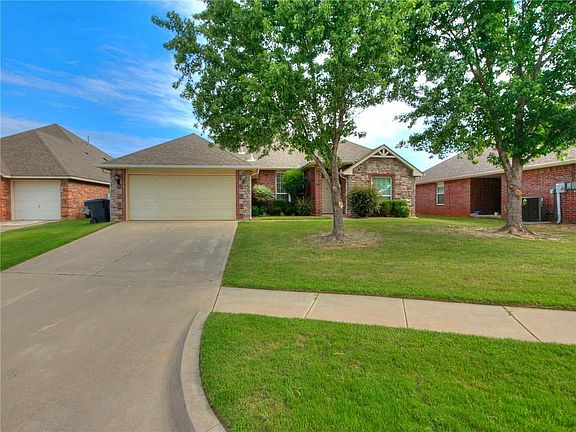 2nd image of 1113 NW 190th Pl