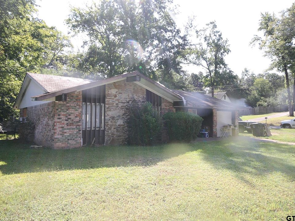 2nd image of 2305 Cecil Ave
