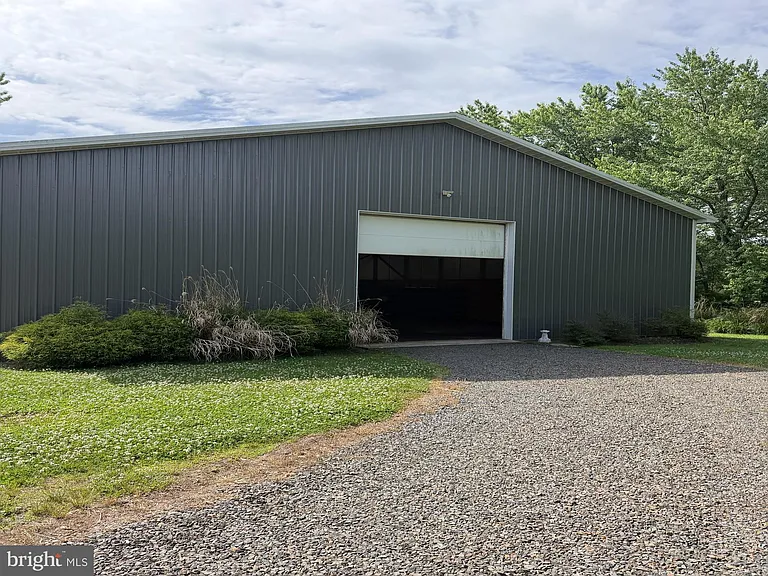 572 Hollow Horn Rd — Photo 2