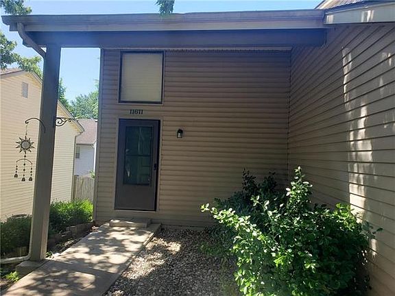 2nd image of 11611 E 59th St