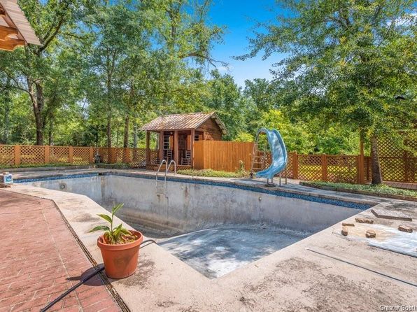 725 Kingswood Rd, Sulphur, LA 70665