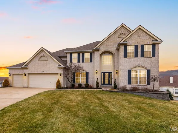 15216 Nooning Tree Ct, Chesterfield, MO 63017