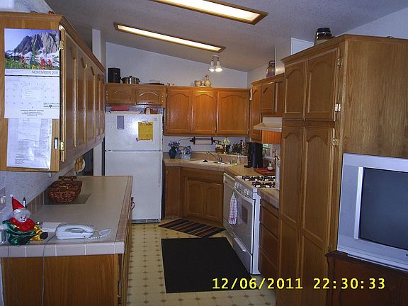 kitchen/includes all appliaances