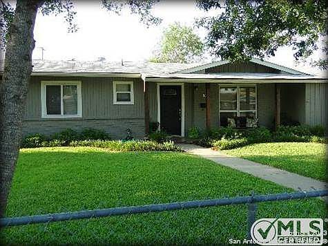 2nd image of 704 Brooks Ave