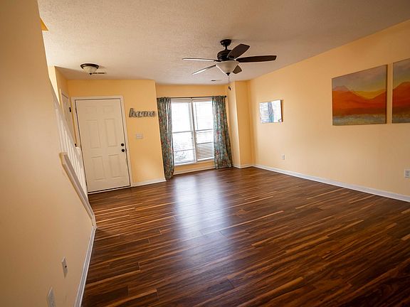 3rd image of 854 Merlins Way