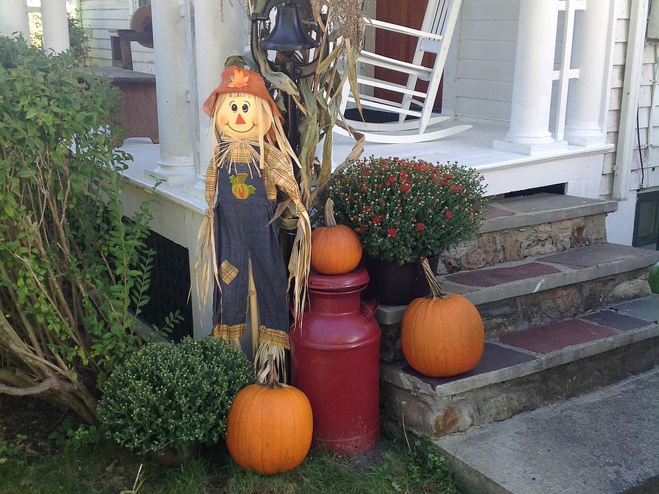 2nd image of 354 Elm St