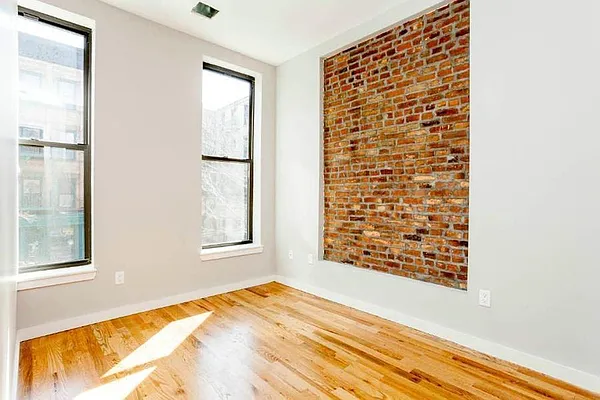 Rented by Evergreen Apartments BK | media 3