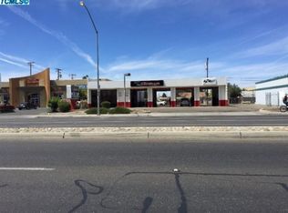 4815 E Kings Canyon Rd, Fresno, CA 93727