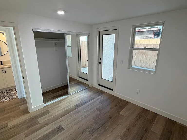 3523 Louisiana St — Photo 13