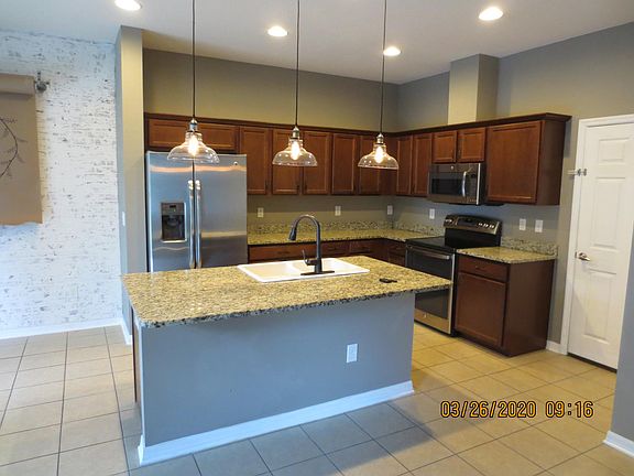 5th image of 32704 Windelstraw Dr