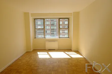 Rented by Fox Residential Group