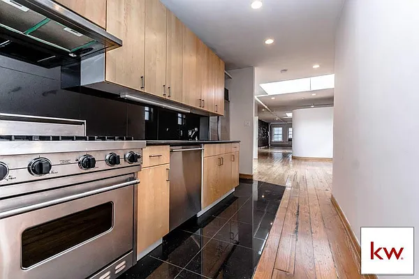 Rented by Keller Williams NYC | media 12