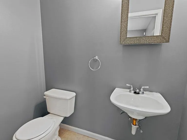 12509 Catalina Dr — Photo 8