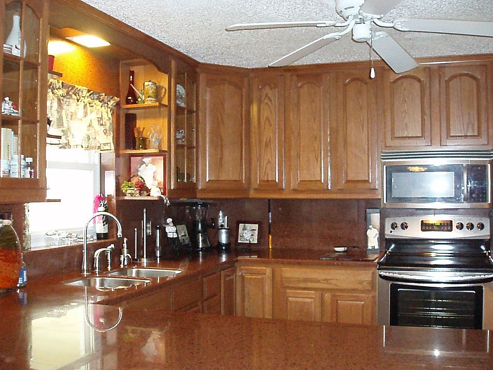 Newly Remodeled Kitchen