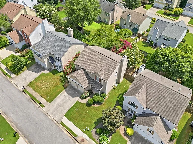 513 Stepney Ct SE — Photo 32