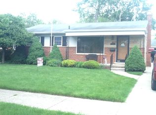 6036 Cambourne Rd, Dearborn Heights, MI 48127