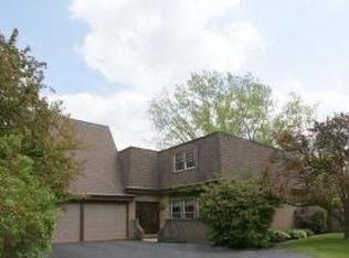 1801 Sherwood Rd, Highland Park, IL 60035