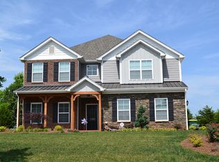 4922 Knollview Dr, Walkertown, NC 27051