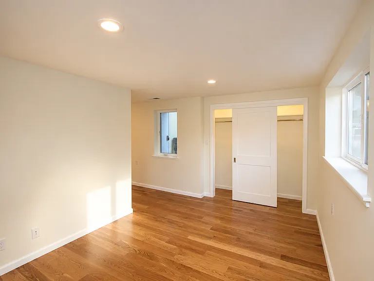 51st St. 366 (Under Warranty) — Photo 20