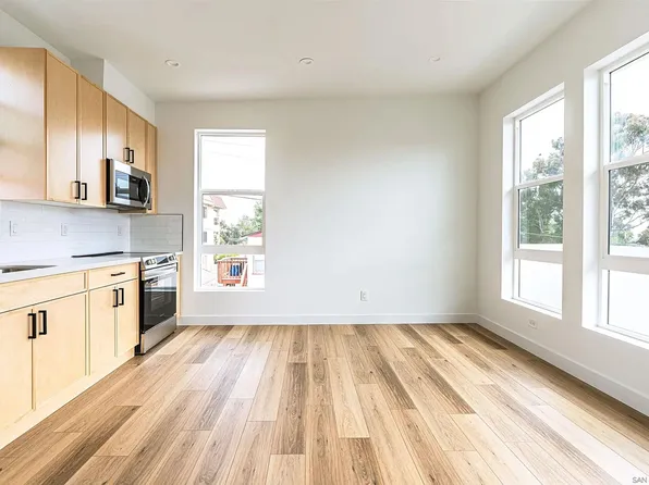 2945 B. St, 2945 B St #2, San Diego, CA 92102