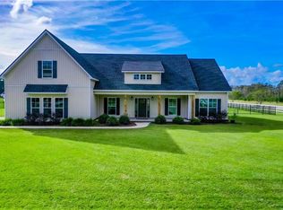 1514 Plantation Cir, Blackshear, GA 31516