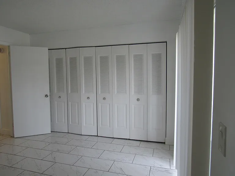 76 Cambridge Rd E #D — Photo 8