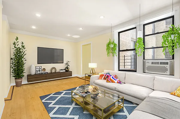 Sold by Bohemia Realty Group | media 4
