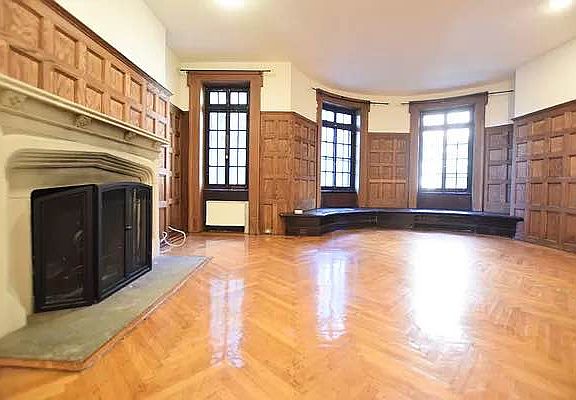 3rd image of 312 W 73rd St
