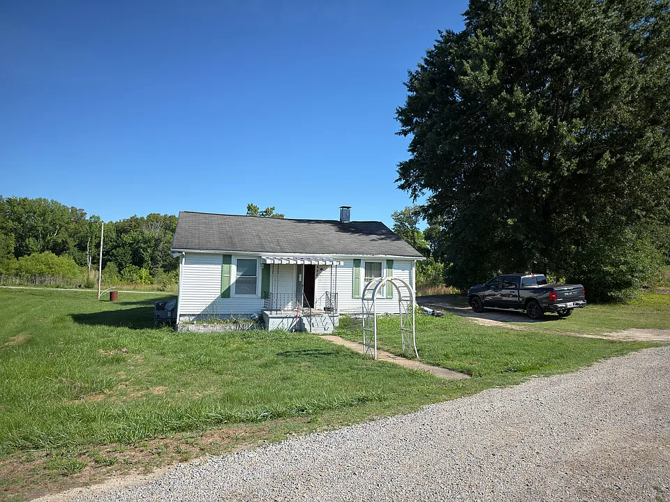 230 Eastwood Dr