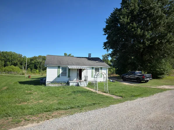 230 Eastwood Dr, Danville, VA 24540