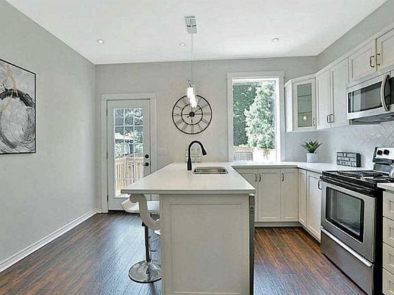 4th image of 38 Cumberland Ave