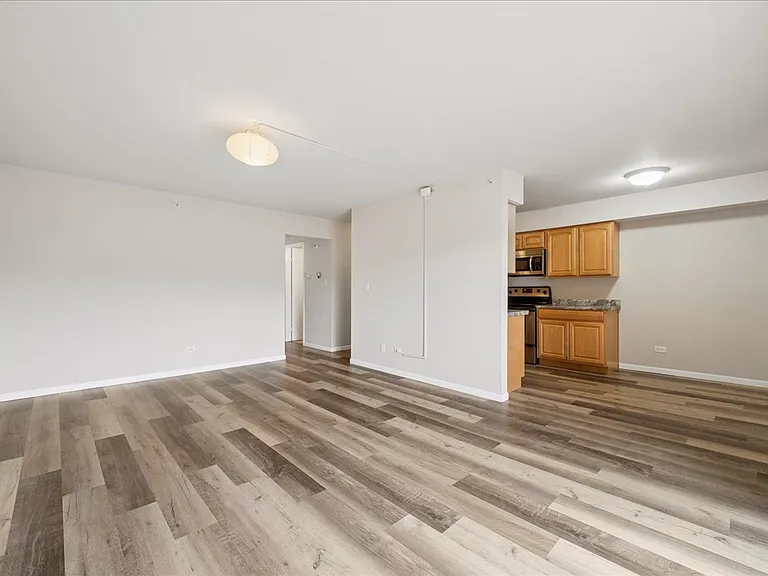 920 Casey Ct #5 — Photo 6